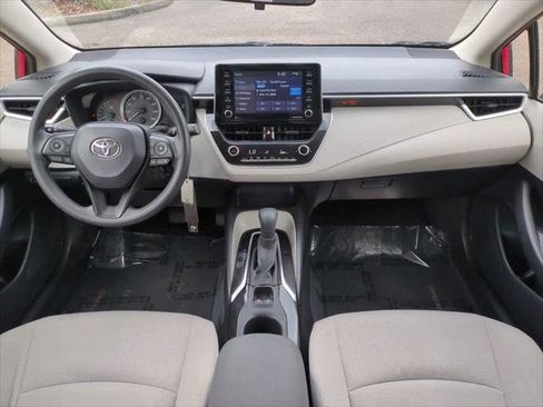 Certified 2021 Toyota Corolla LE image 14