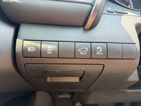 Used 2023 Toyota Camry SE FWD image 30