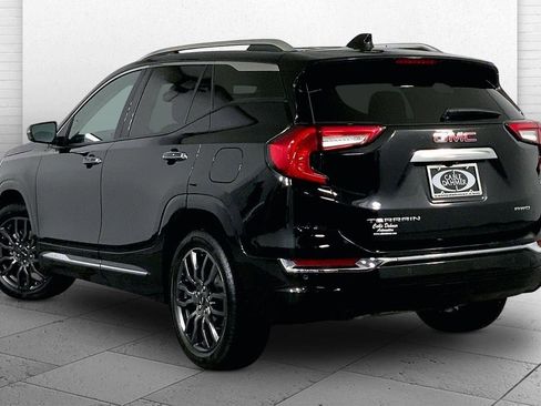 Used 2023 GMC Terrain Denali w/ Black Diamond Edition image 11
