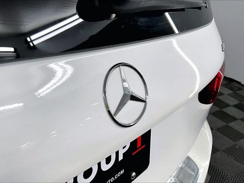 Used 2023 Mercedes-Benz GLB 250 4MATIC image 30