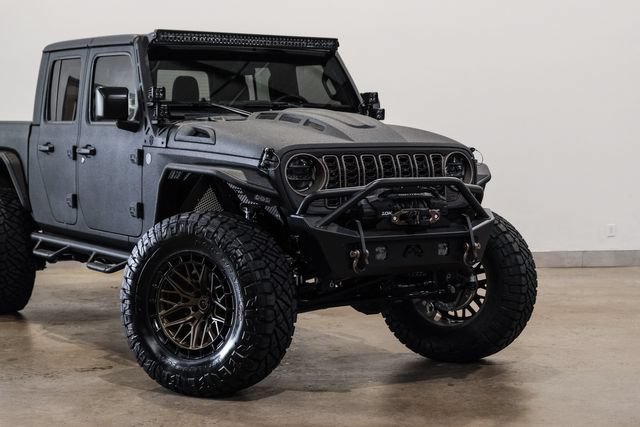 Used 2025 Jeep Gladiator Sport AWD/4WD image 30