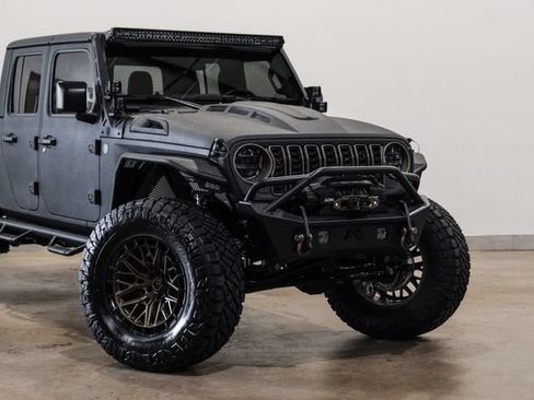 Used 2025 Jeep Gladiator Sport AWD/4WD image 30