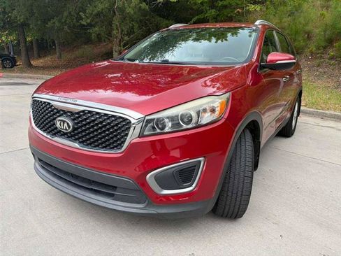 Used 2016 Kia Sorento FWD w/ LX Convenience Package image 3