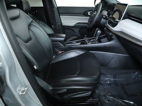 Used 2025 Jeep Compass Limited AWD/4WD image 33