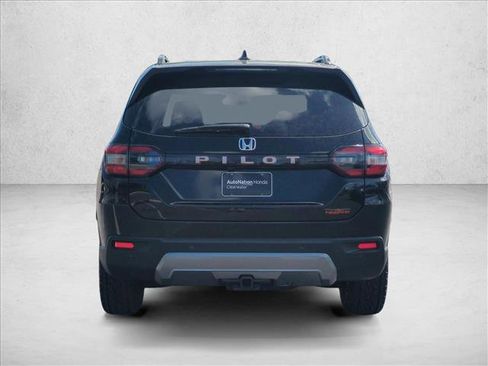 New 2026 Honda Pilot TrailSport image 8