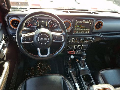 Used 2021 Jeep Gladiator Mojave AWD/4WD image 11