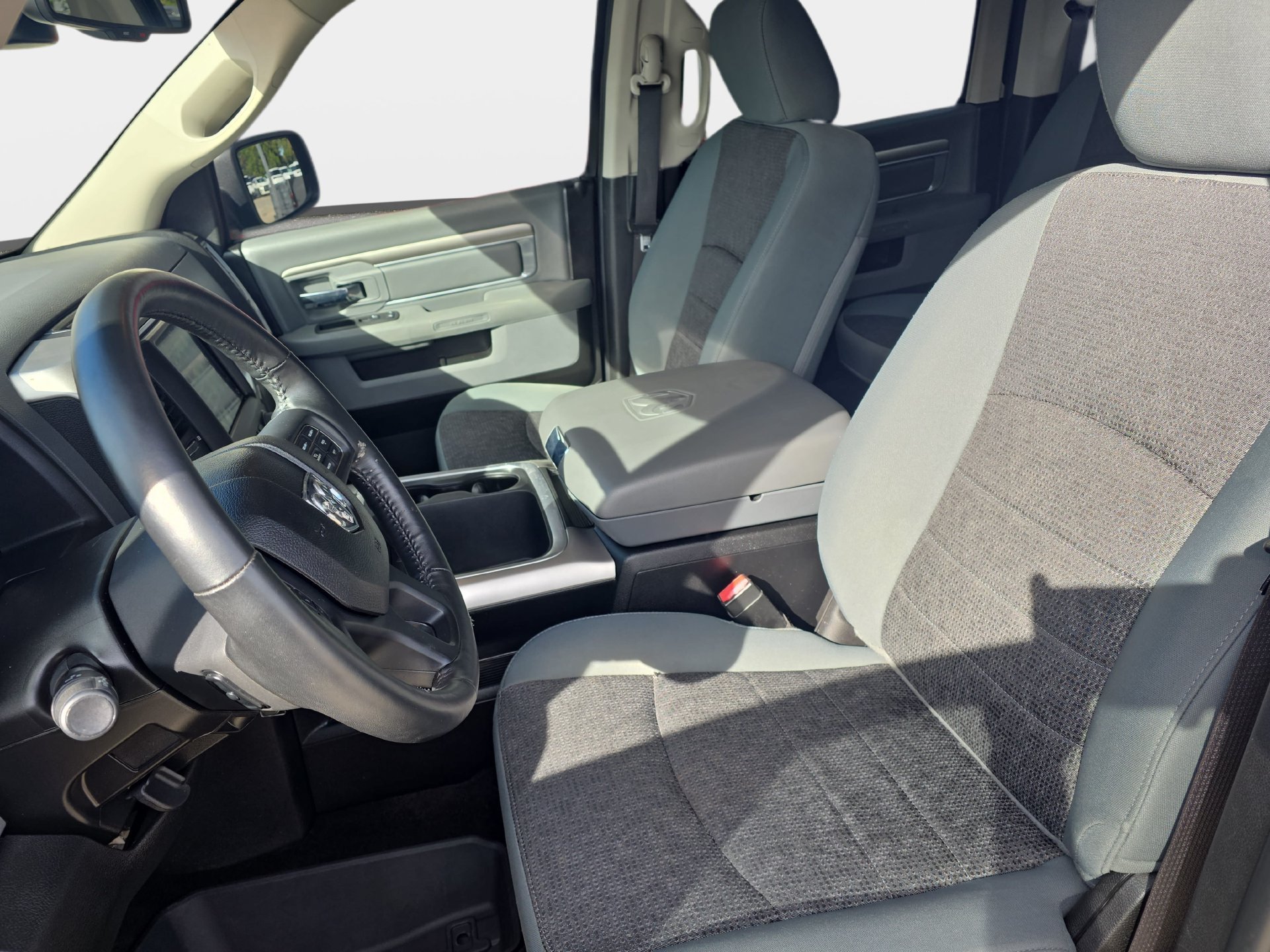 Used 2019 RAM 1500 Big Horn AWD/4WD image 14