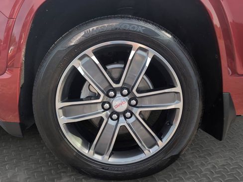 Used 2019 GMC Acadia Denali w/ Technology Package AWD/4WD image 33