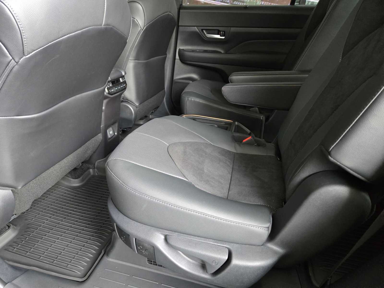 New 2026 Toyota Grand Highlander AWD Hybrid image 8