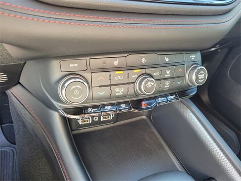 Certified 2026 Dodge Durango GT w/ Blacktop Package image 27