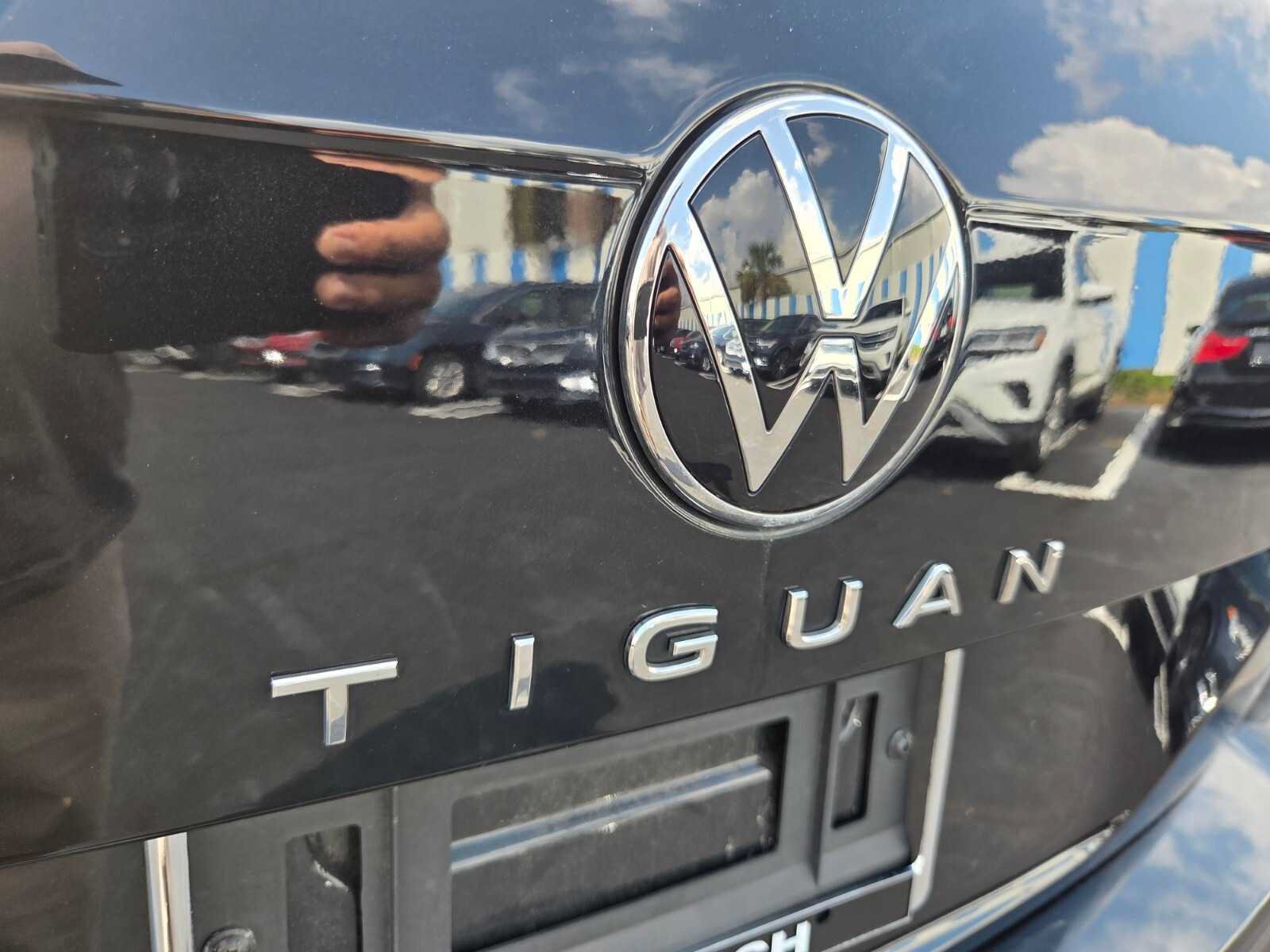 Used 2022 Volkswagen Tiguan S FWD image 15