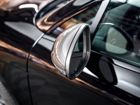 New 2026 Porsche Macan Turbo image 28