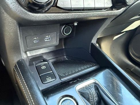 Used 2024 Nissan Kicks SR FWD image 35
