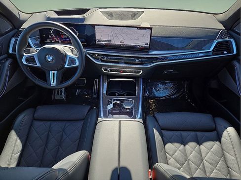 Used 2026 BMW X5 M60i image 17