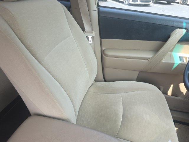 Used 2011 Toyota Highlander 2WD w/ Tech Pkg image 15