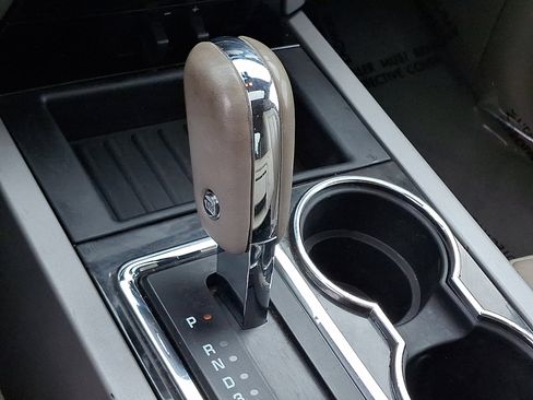 Used 2013 Ford Expedition Limited image 17