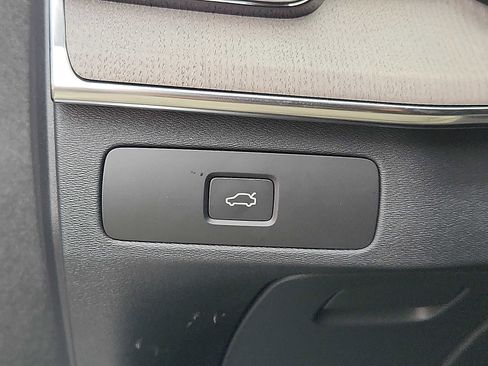 Used 2026 Volvo XC90 B6 Ultra w/ Protection Package Premier image 21