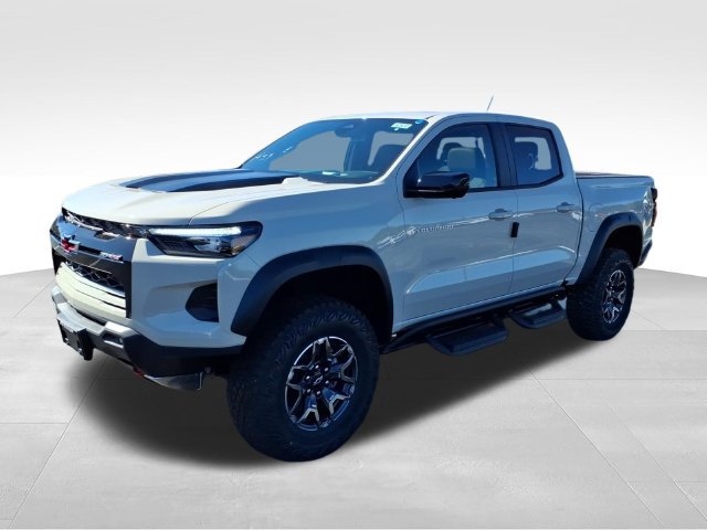 New 2026 Chevrolet Colorado ZR2 w/ Technology Package AWD/4WD image 4