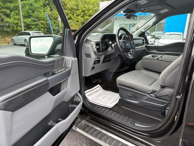 Used 2025 Ford F150 XLT w/ Equipment Group 301A Standard AWD/4WD image 14