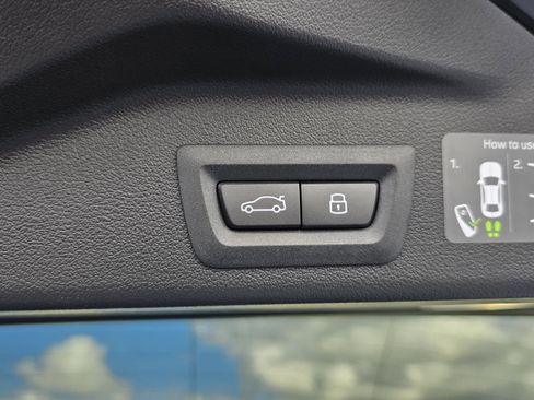 New 2026 BMW X5 xDrive50e w/ M Sport Package image 11