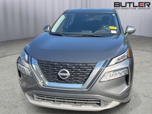 Used 2022 Nissan Rogue SV FWD image 3