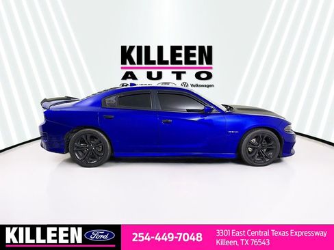 Used 2022 Dodge Charger R/T w/ Driver Convenience Group RWD image 9