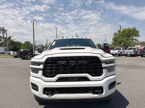 New 2026 RAM 2500 Limited AWD/4WD image 9