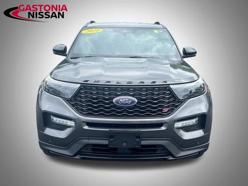 Used 2020 Ford Explorer ST AWD/4WD image 2