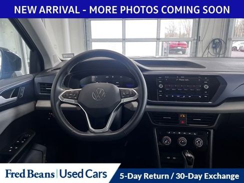 Used 2023 Volkswagen Taos SE image 10