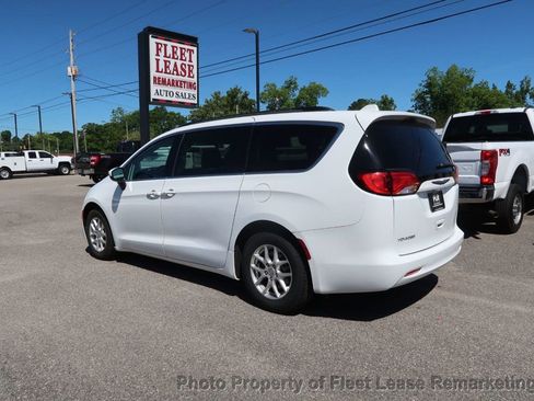 Used 2020 Chrysler Voyager Lxi FWD image 3