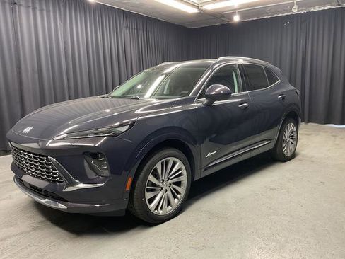New 2026 Buick Envision Avenir image 2