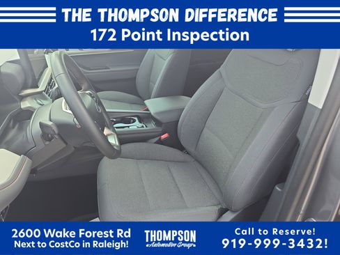 Used 2025 Ford Explorer Active RWD image 14