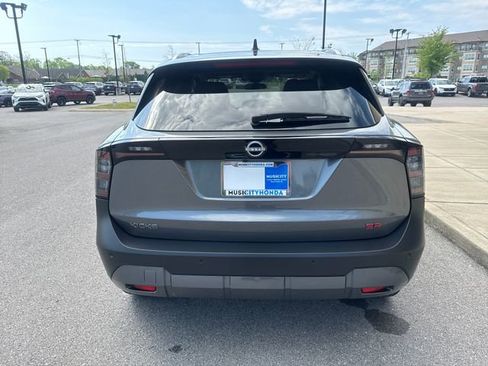 Used 2025 Nissan Kicks SR FWD image 3