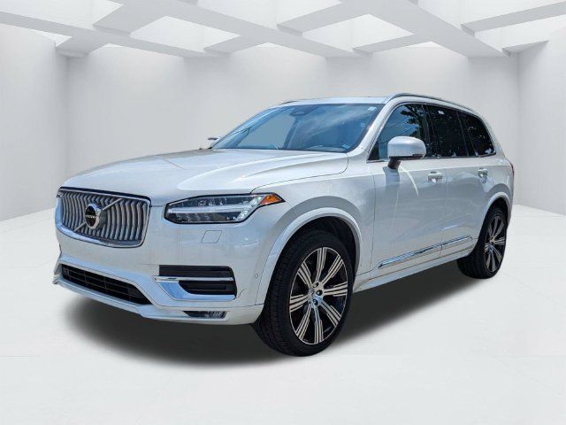 Certified 2024 Volvo XC90 B5 Plus AWD/4WD image 10