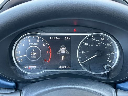 Used 2025 Nissan Versa SV FWD image 37