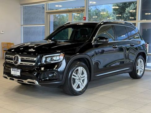 Used 2023 Mercedes-Benz GLB 250 4MATIC image 4