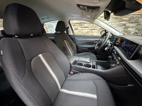Certified 2025 Hyundai Sonata SEL FWD image 15