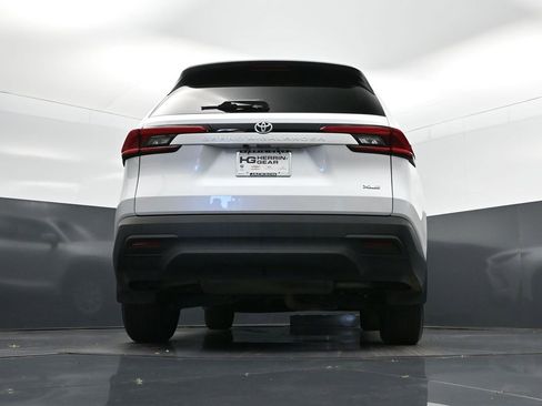 Used 2024 Toyota Grand Highlander XLE image 44