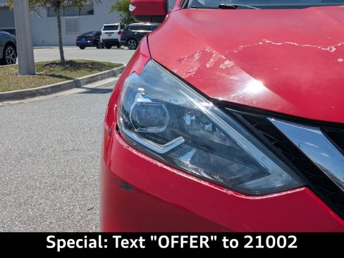 Used 2019 Nissan Sentra SR FWD image 9