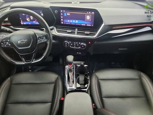 Used 2025 Chevrolet Trax RS w/ Driver Confidence Package FWD image 86