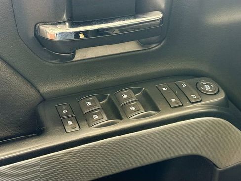 Used 2019 Chevrolet Silverado 1500 LT w/ All Star Edition image 18