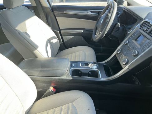 Used 2019 Ford Fusion S image 10