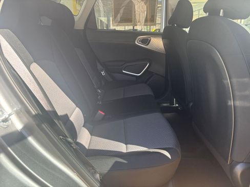 Used 2025 Kia Soul LX w/ LX Technology Package image 36