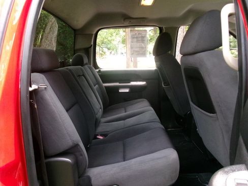 Used 2009 GMC Sierra 1500 SLE w/ Power Pack Plus AWD/4WD image 24