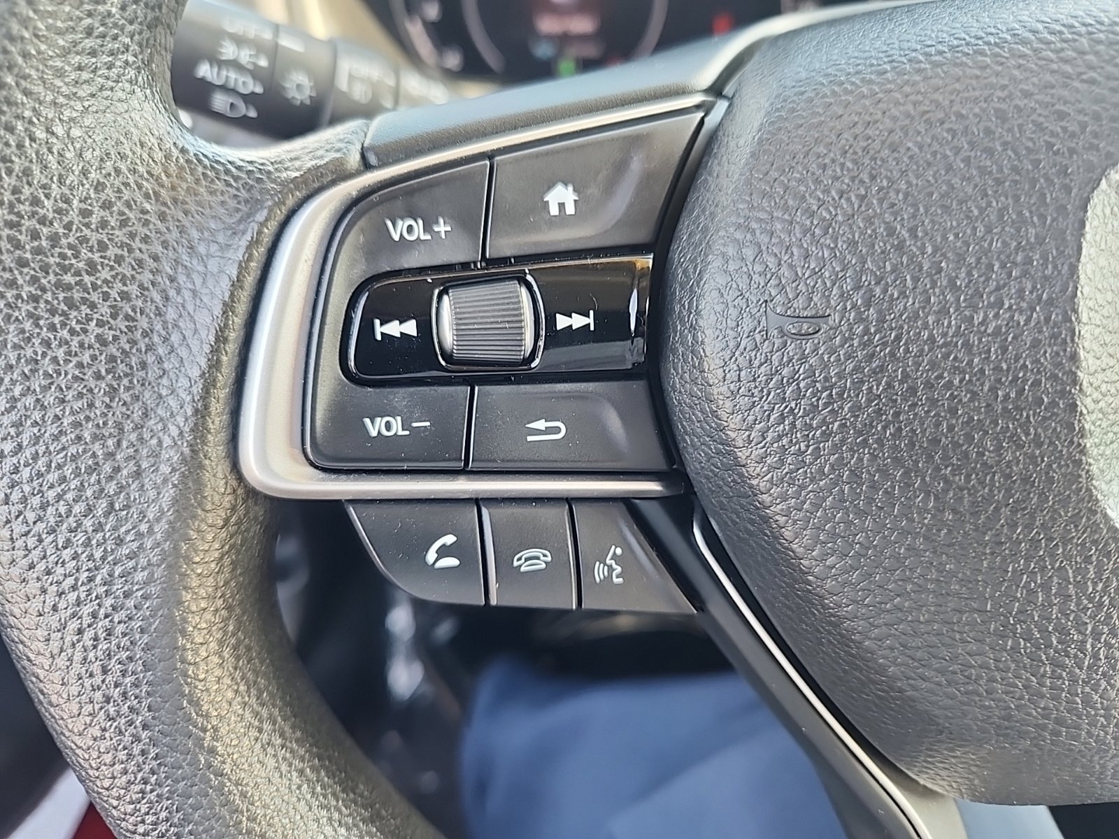 Used 2019 Honda Accord EX image 24