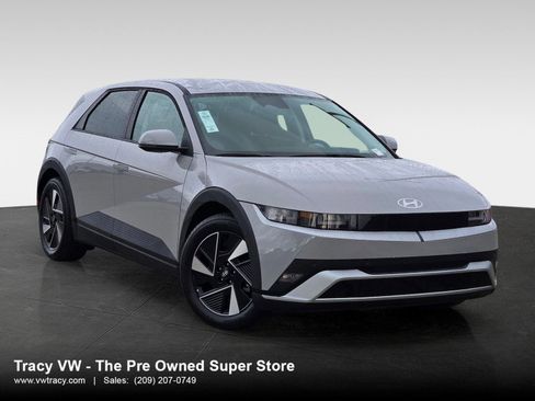 Used 2026 Hyundai Ioniq 5 SEL image 1