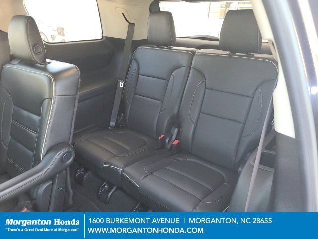 Used 2017 GMC Acadia Denali w/ Technology Package FWD image 21