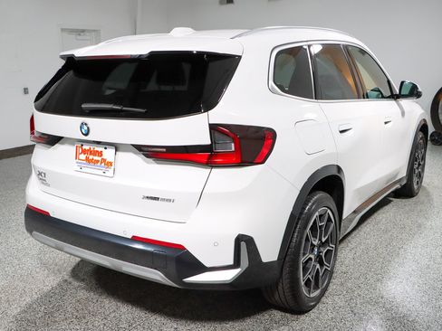 Used 2023 BMW X1 xDrive28i w/ Convenience Package AWD/4WD image 7
