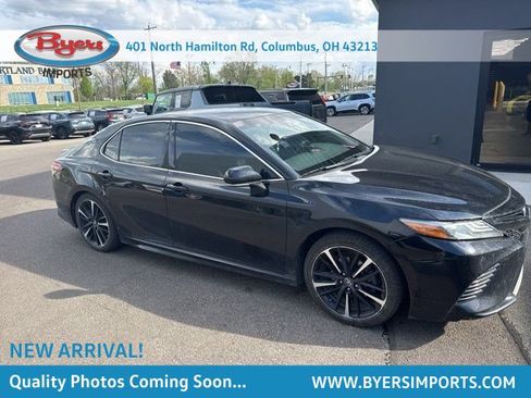 Used 2018 Toyota Camry XSE image 1