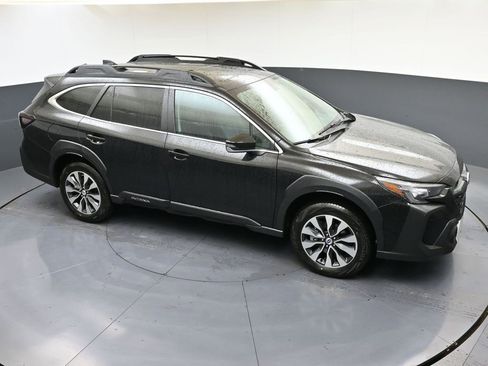 Used 2025 Subaru Outback Limited image 49